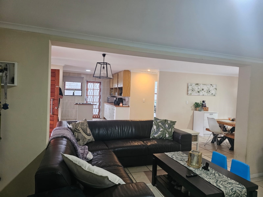 3 Bedroom Property for Sale in Windsor Park Western Cape